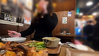 Voyeur Japonês Captura Mulher Com Bunda Grande Em Vídeo Caseiro