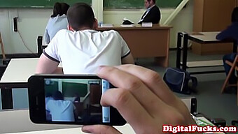 La Piccola Tetta Taissia Shanti Viene Scopata A Scuola