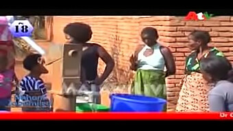 Ekte Kvinner I Malawi Diskuterer Seksuelle Teknikker I Hjemmelaget Video