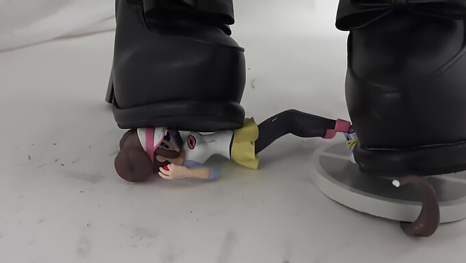 High-Heels Dolls Take A Tumble